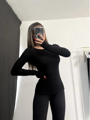 Melly Basic Crop - Siyah