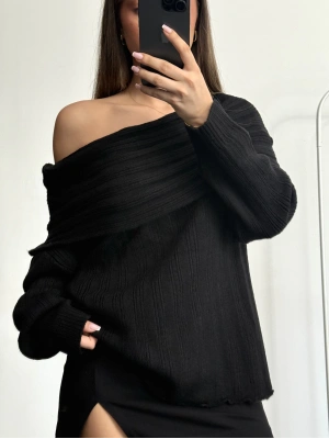 Melody Kayık Yaka Kazak - Siyah