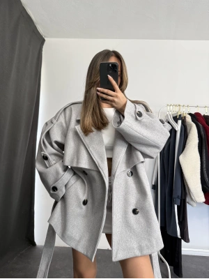 Mindy Kısa Kaban - Gri