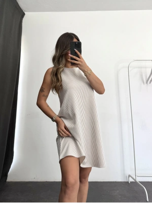 Mori Çizgili Salaş Elbise - Bej