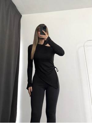 Vien Asimetrik Bluz - Siyah