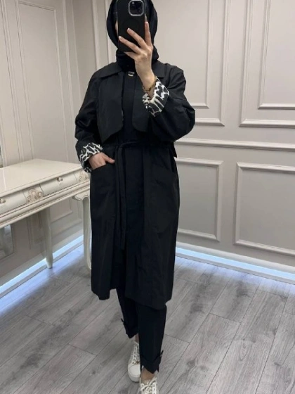 Trenç 3723 Siyah Yaka Detaylı Kap