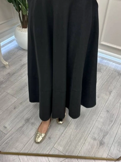 Yusuf Özdemir 26Y1627 Siyah Cepli Etek Ucu Dikişli Etek