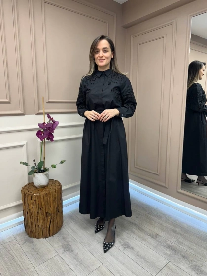 Ghisa 25YGSELB4681 Siyah Güpür Detaylı Elbise