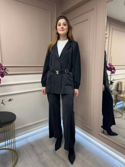 Ghisa 25YGSTKM3087 Siyah Takım