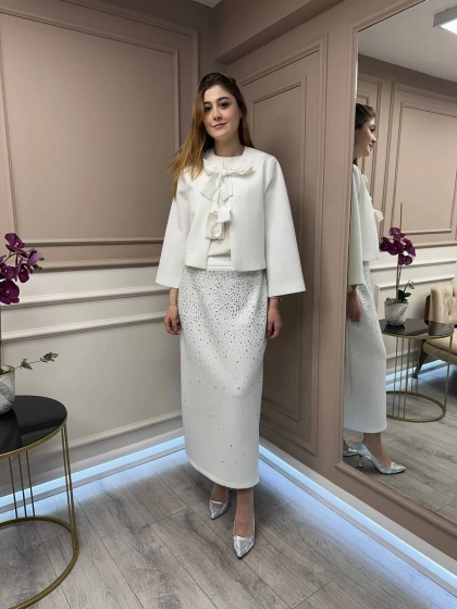 Ghisa 25YGSTKM3090 Beyaz Taşlı Etekli Takım