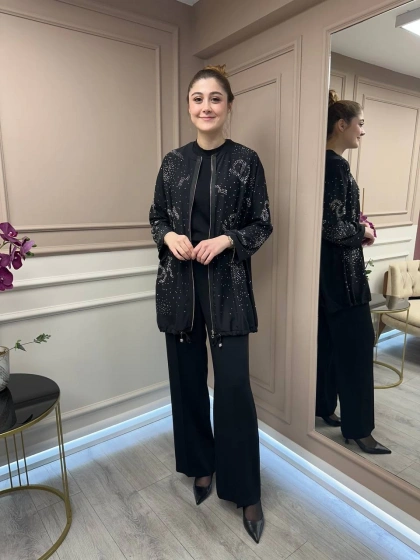 Ghisa 25YGSTNK4836 Siyah Taş Detaylı Tunik