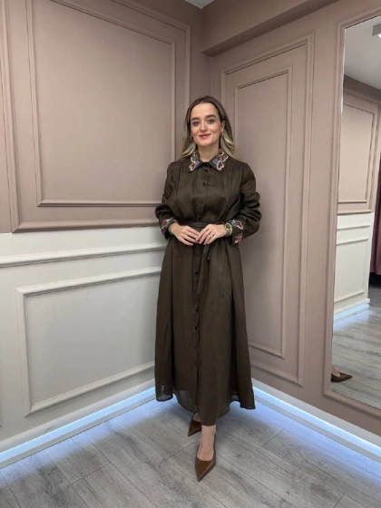Ghisa 26KGSELB4091 Kahve Yaka Ve Bilek Kısmı Detaylı Elbise