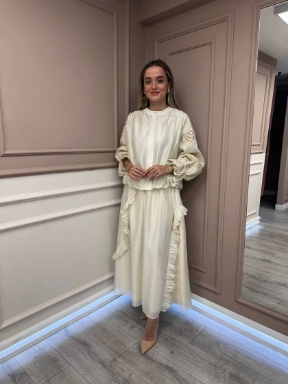 Ghisa 26KGSTKM1862 Ekru Etekli Takım