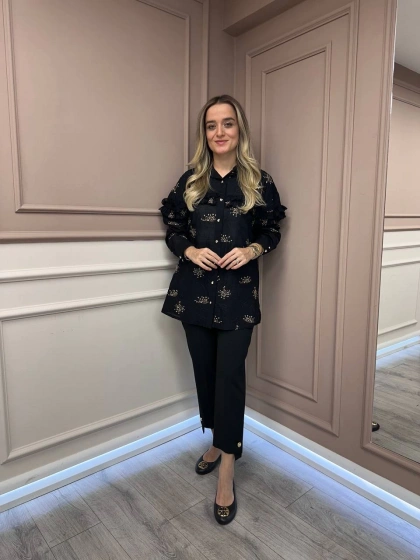 Ghisa 26KGSTNK3211 Siyah Gold Detaylı Tunik