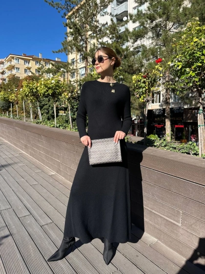 Ghisa 5KKNELB4655 Siyah Düğme Detaylı Triko Elbise