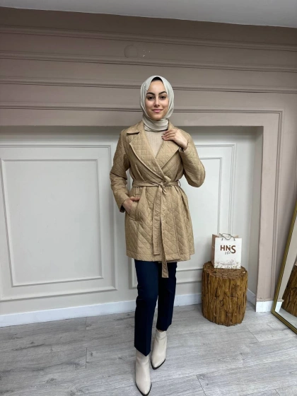 Heddy & Nurcan Çetin 24704 Bej Bağlamalı Kısa Ceket