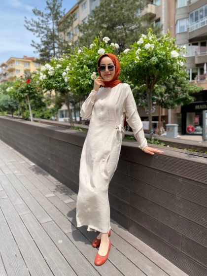 İnvee 6958 Krem Beli Bağlamalı Elbise