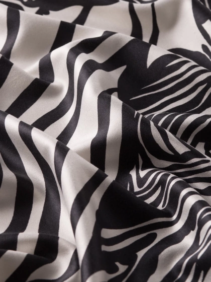 İpekevi 02671 Siyah Zebra Desen İpek Şal