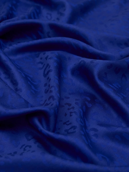 İpekevi 05784 Saks Mavi Leopar Jakar Desenli İpek Şal
