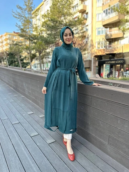 Misswhence 35501 Yeşil Etek Ucu Detaylı İpek Kap