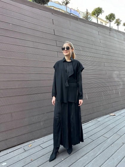 Misswhence 36819 Siyah Keçe Yelekli Cupro Elbise