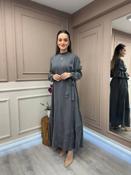 Misswhence 37800 Koyu Gri Fermuarlı İşlemeli Elbise