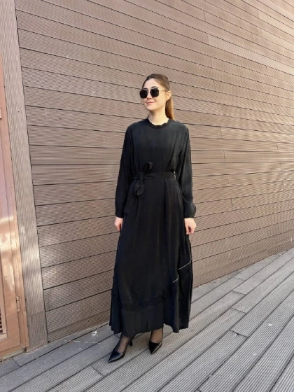 Misswhence 37800 Siyah Fermuarlı İşlemeli Elbise