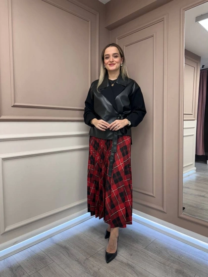 Misswhence 38902 Kırmızı Pliseli Etek