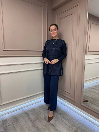 Nuss Triko 26K3002 Lacivert Önü Leopar Desen Arkası Triko Tunik