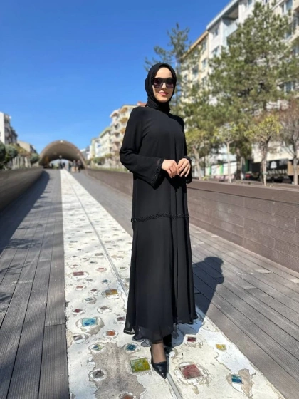 Qeffa Q176 Siyah Taş Detaylı Ferace