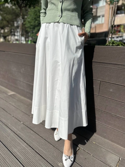 Qooq 24SS502 Beyaz Kloş Etek