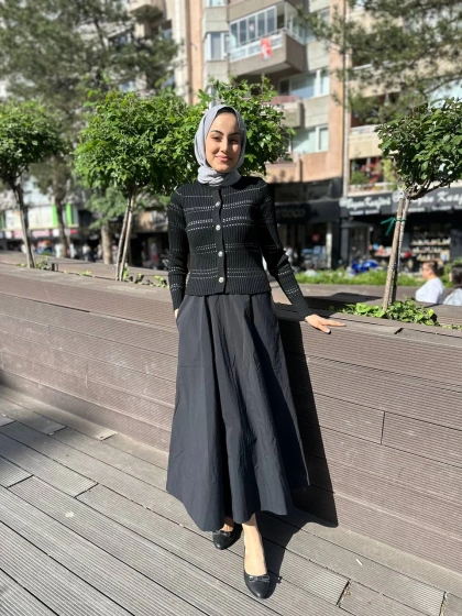 Qooq 24SS699 Siyah Triko Hırka