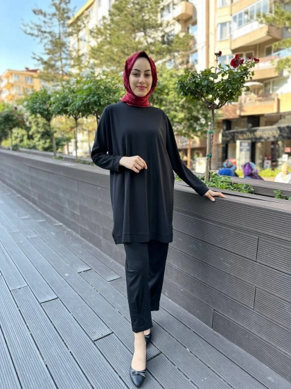 Yusuf Özdemir 24Y1515 Siyah Penye Takım