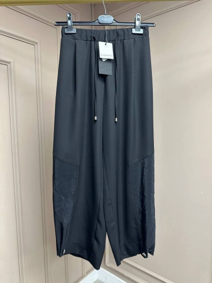 Yusuf Özdemir 25K1355 Siyah Paça Detaylı Pantolon