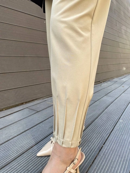 Yusuf Özdemir 25K1452 Açık Kahve Paça Detaylı Pantolon