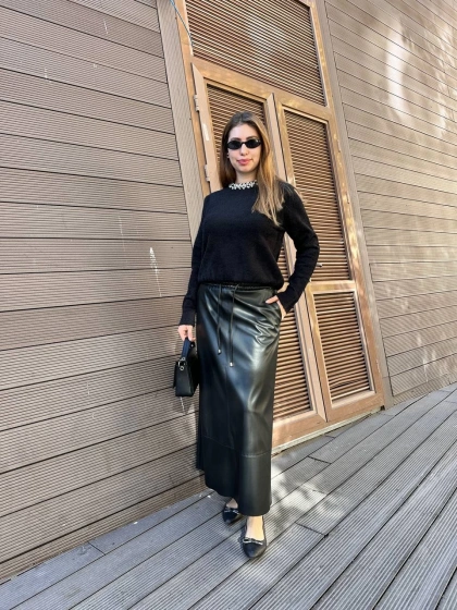 Yusuf Özdemir 25K1462 Siyah Deri Etek