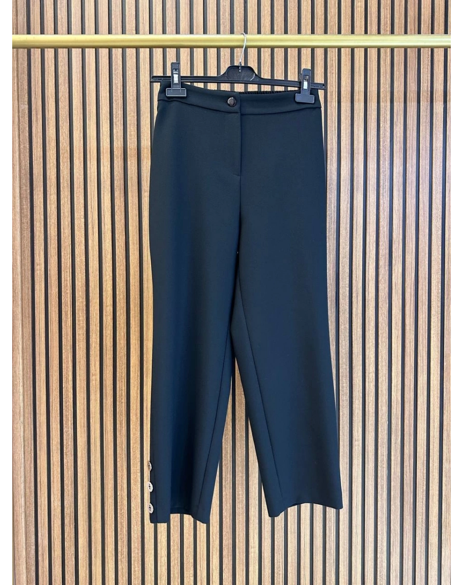 Yusuf Özdemir 26K1393 Siyah Paçası Düğme Detaylı Pantolon