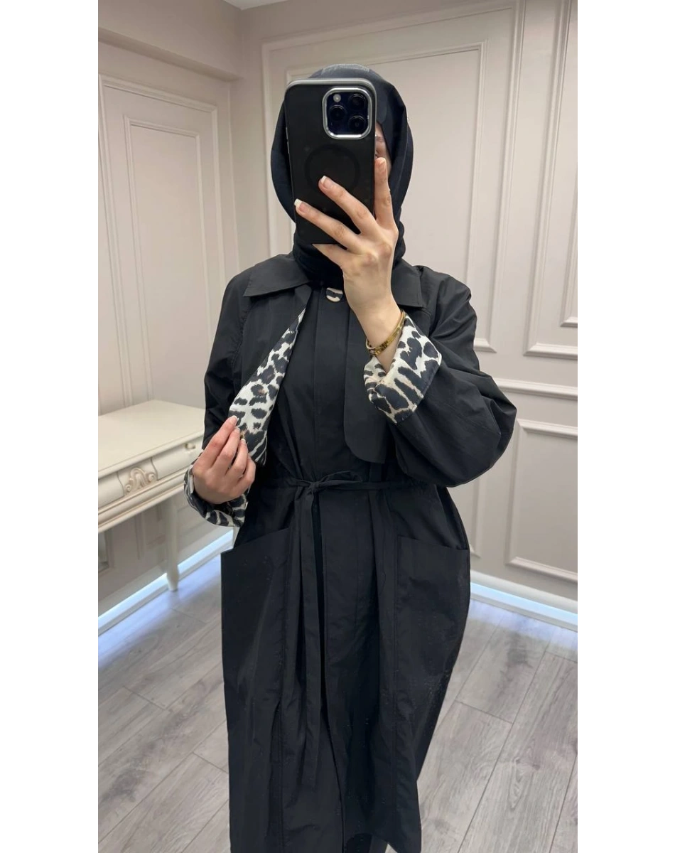 Trenç 3723 Siyah Yaka Detaylı Kap