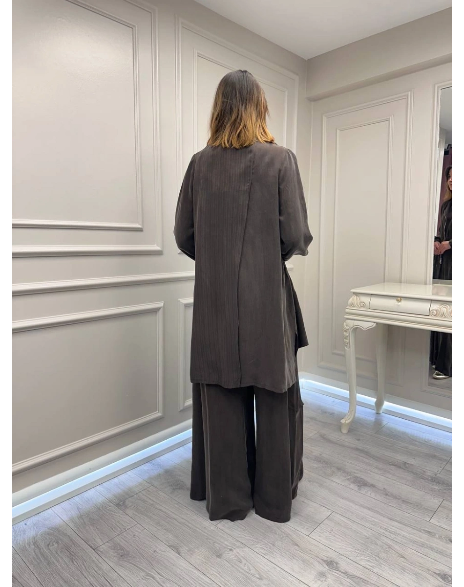 Misswhence 39208 Kahverengi Tunik Arkası Yırtmaçlı Takım