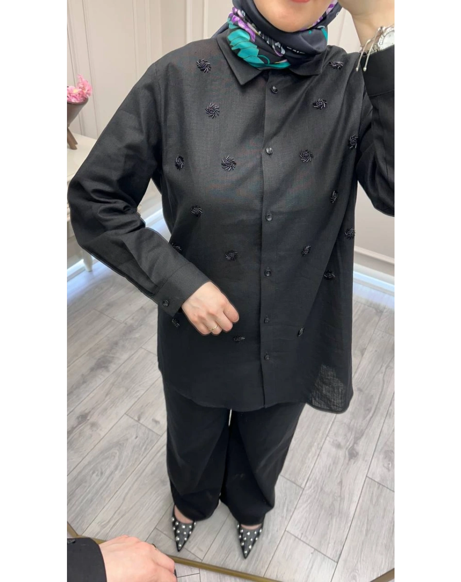 Wennora 1022 Siyah Taş İşleme Detaylı Keten Takım