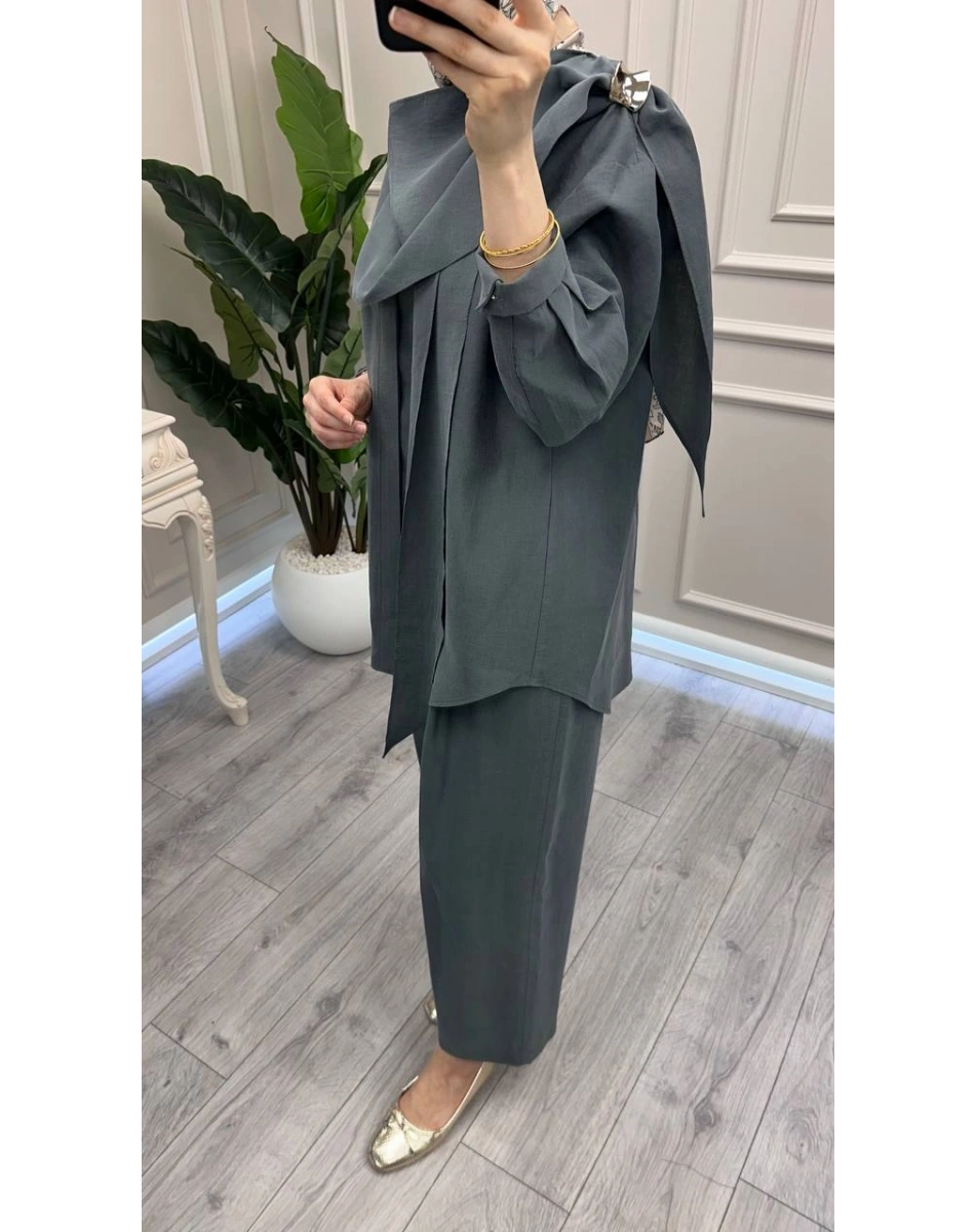 Ghisa 3610T9359 Koyu Gri Şal Yaka Detaylı Takım
