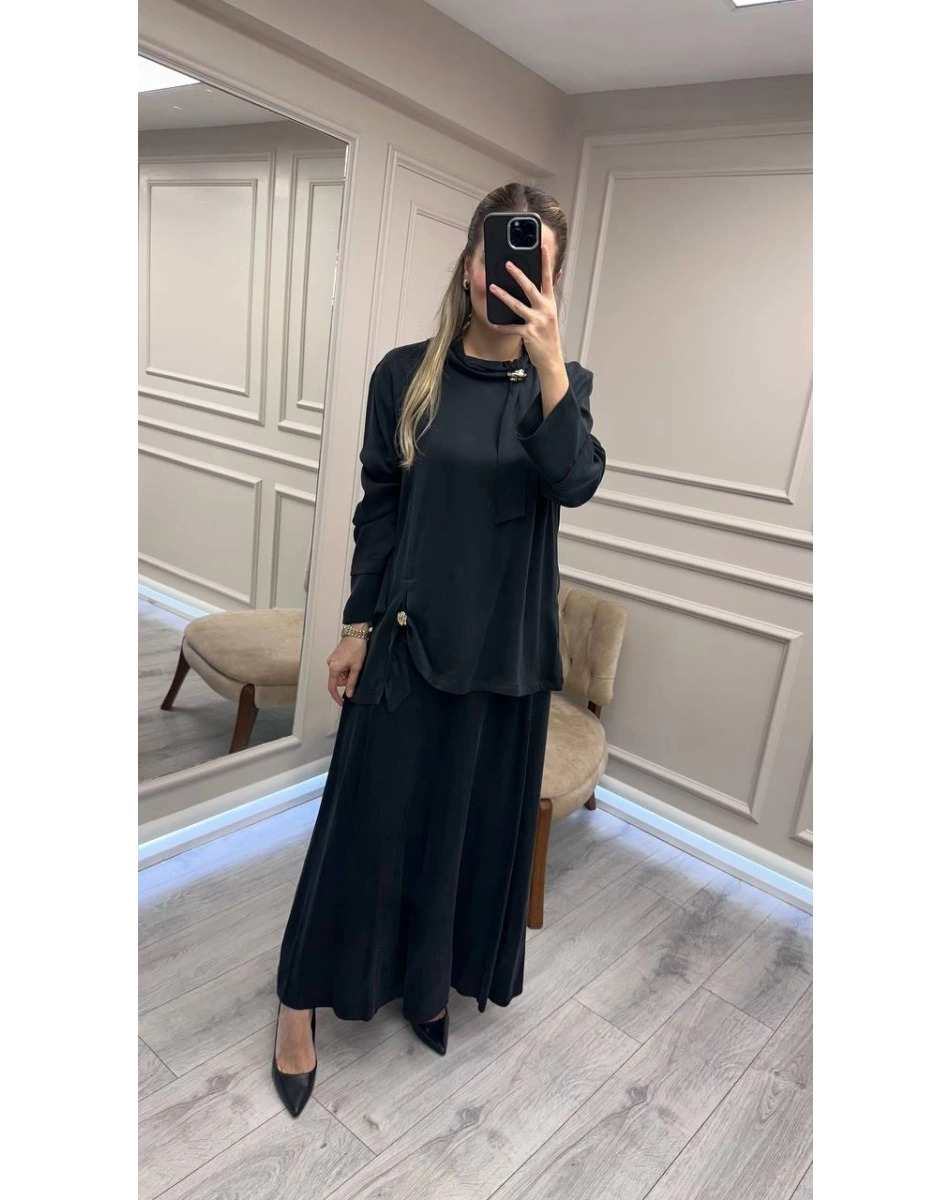 Clande CL25023014 Siyah Yaka Detaylı Etekli Takım