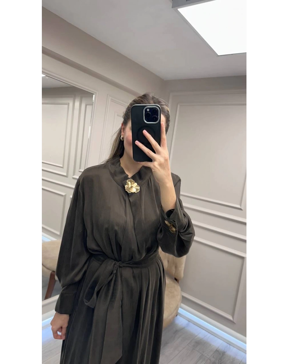 Clande CL25025011 Kahve Broş Detaylı Elbise