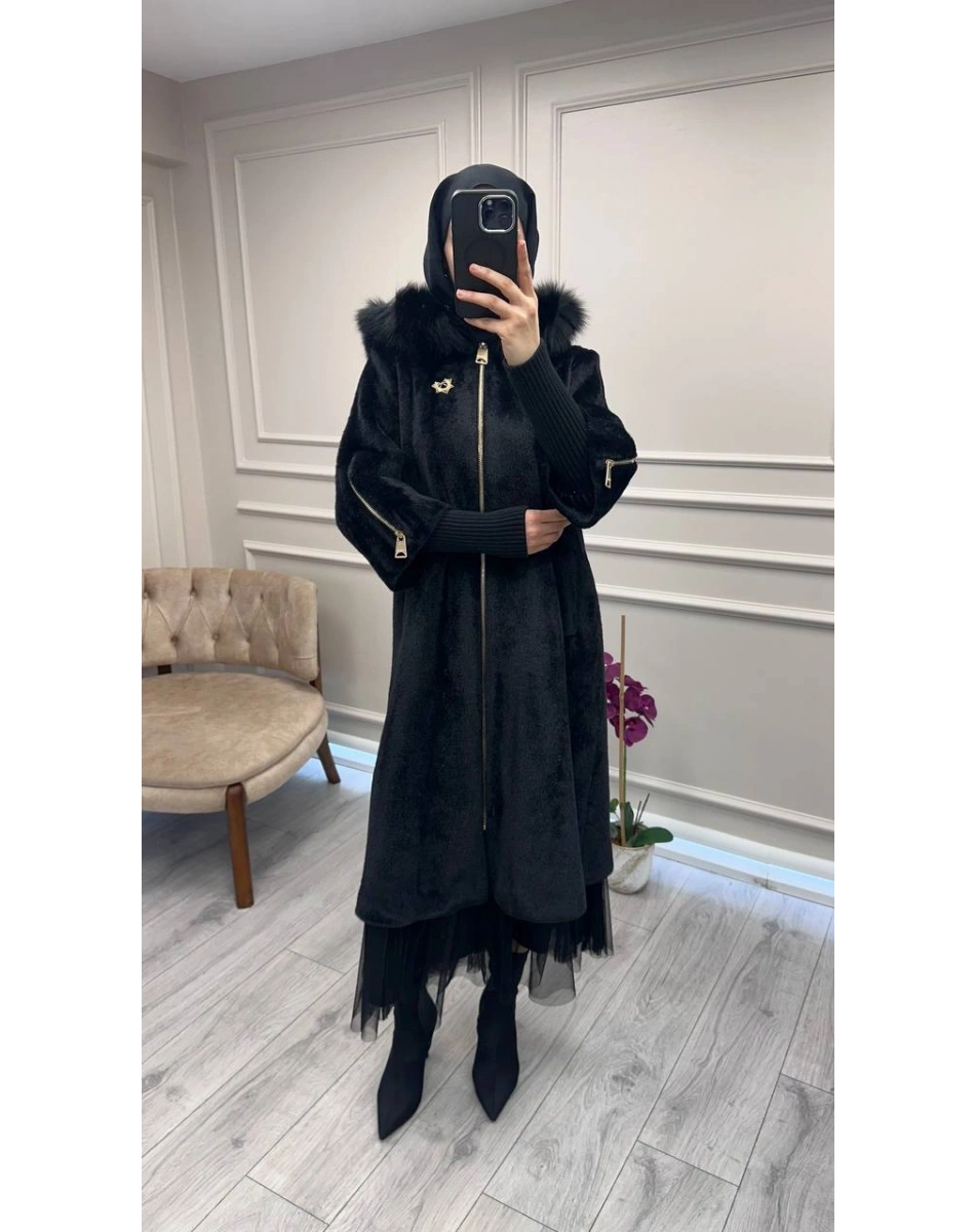 Etrucci 7253 Siyah Kolları Triko Detaylı Kürklü Kaban