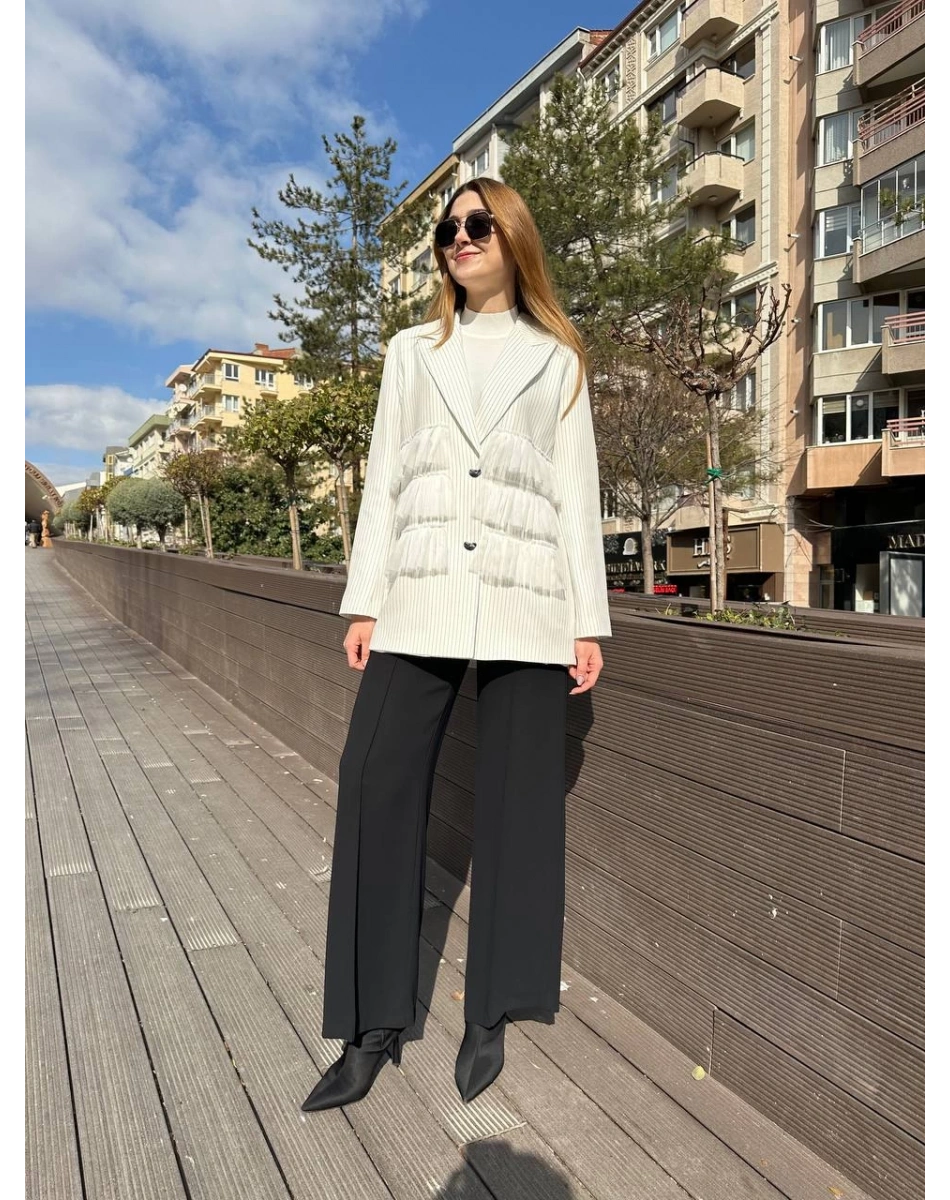 Ghisa 25YGSCKT3080 Beyaz Çizgili Ceket