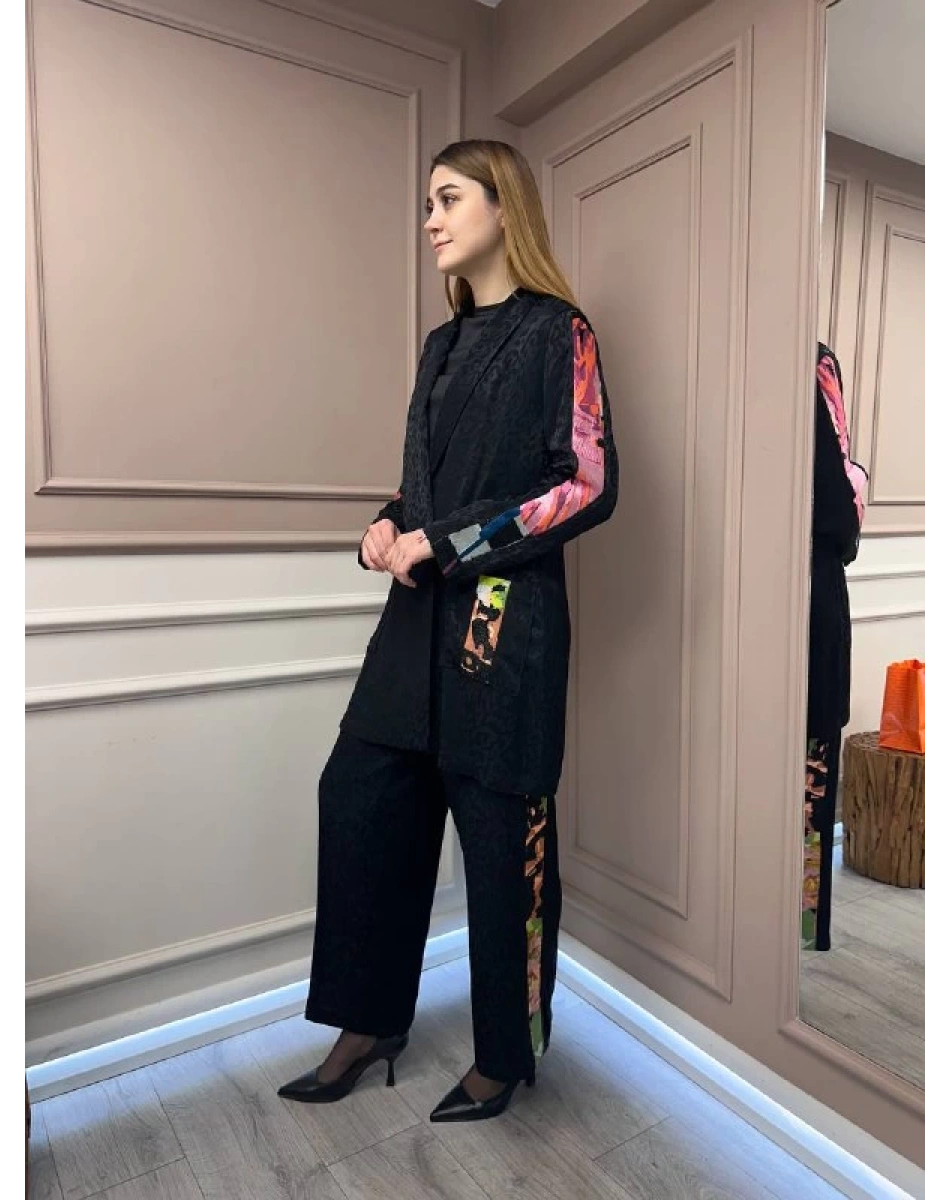 Ghisa 25YGSTKM3068 Siyah Renkli Şerit Detaylı Takım