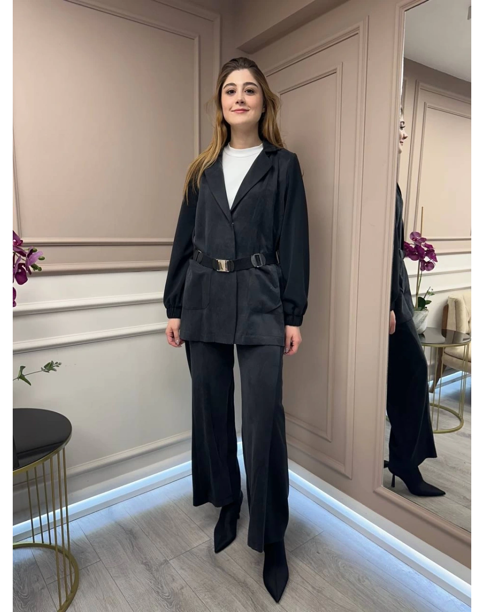 Ghisa 25YGSTKM3087 Siyah Takım