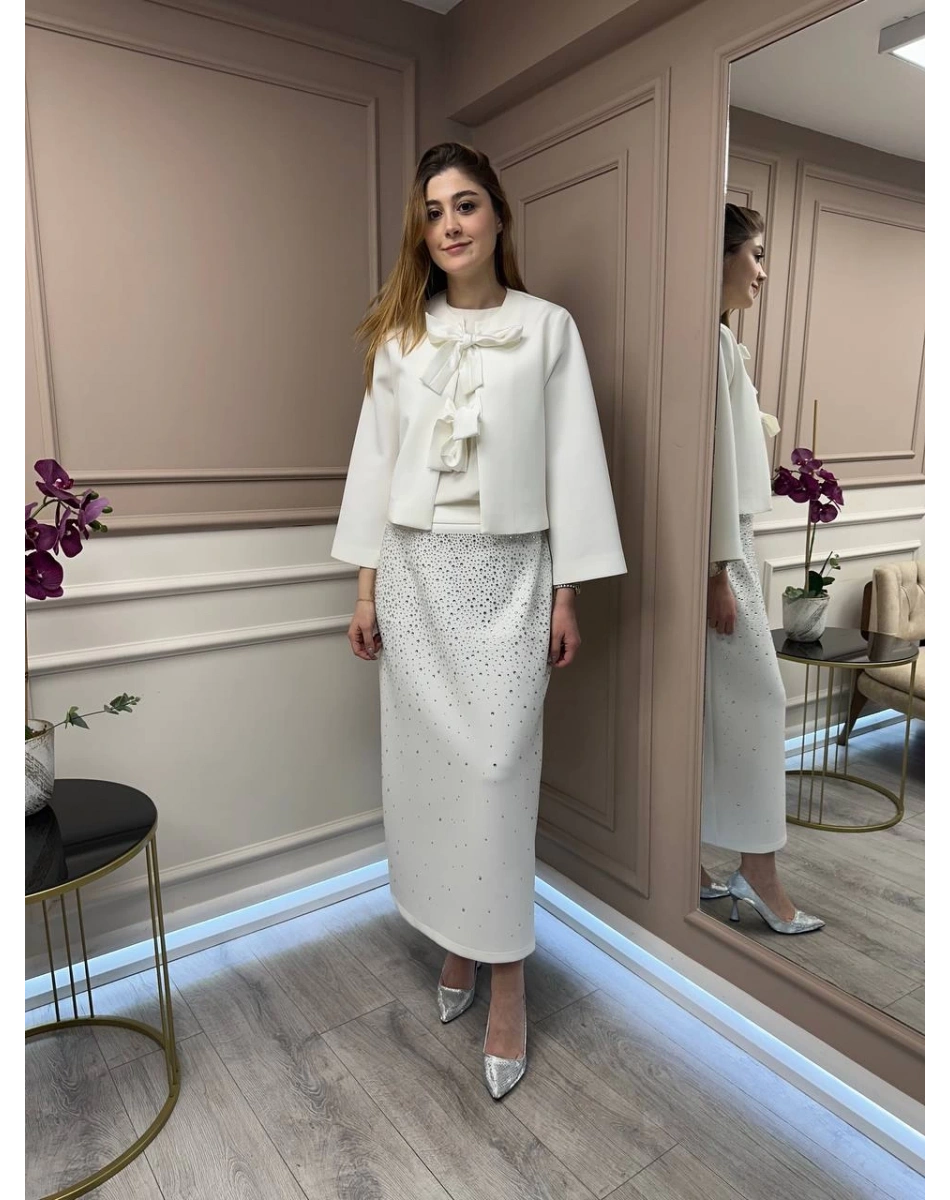 Ghisa 25YGSTKM3090 Beyaz Taşlı Etekli Takım