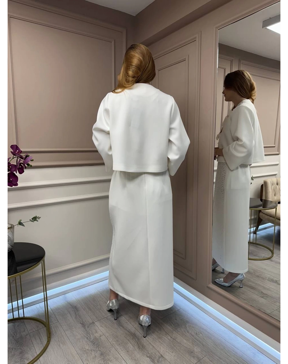 Ghisa 25YGSTKM3090 Beyaz Taşlı Etekli Takım