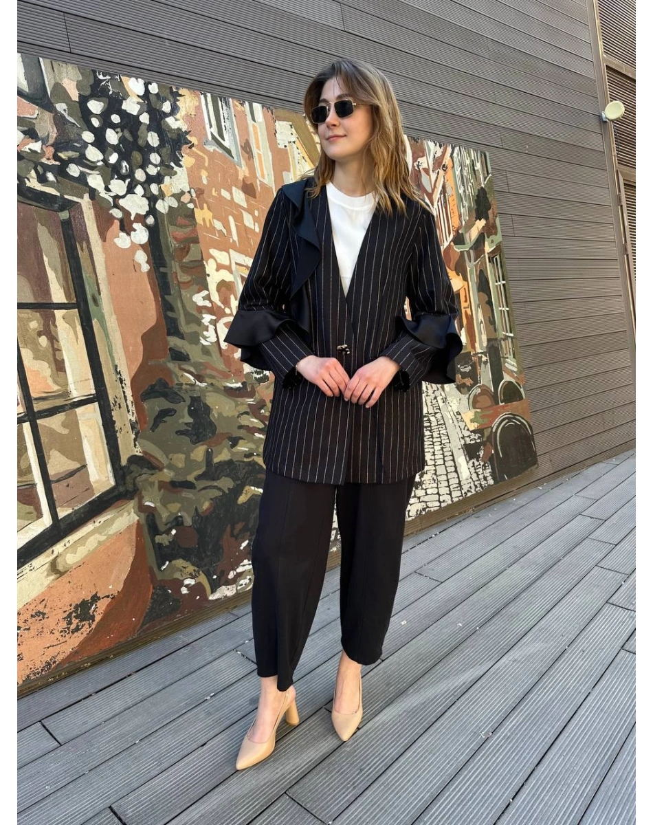 Ghisa 25YGSTKM3142 Siyah Fırfır Detaylı İkili Takım