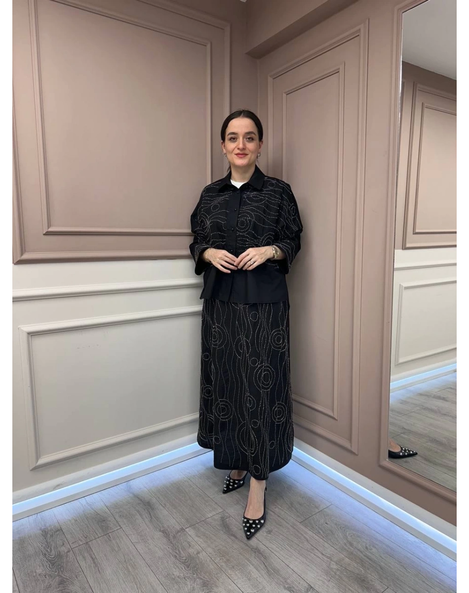 Ghisa 25YGSTKM4670 Siyah Taş Detaylı Etekli Takım