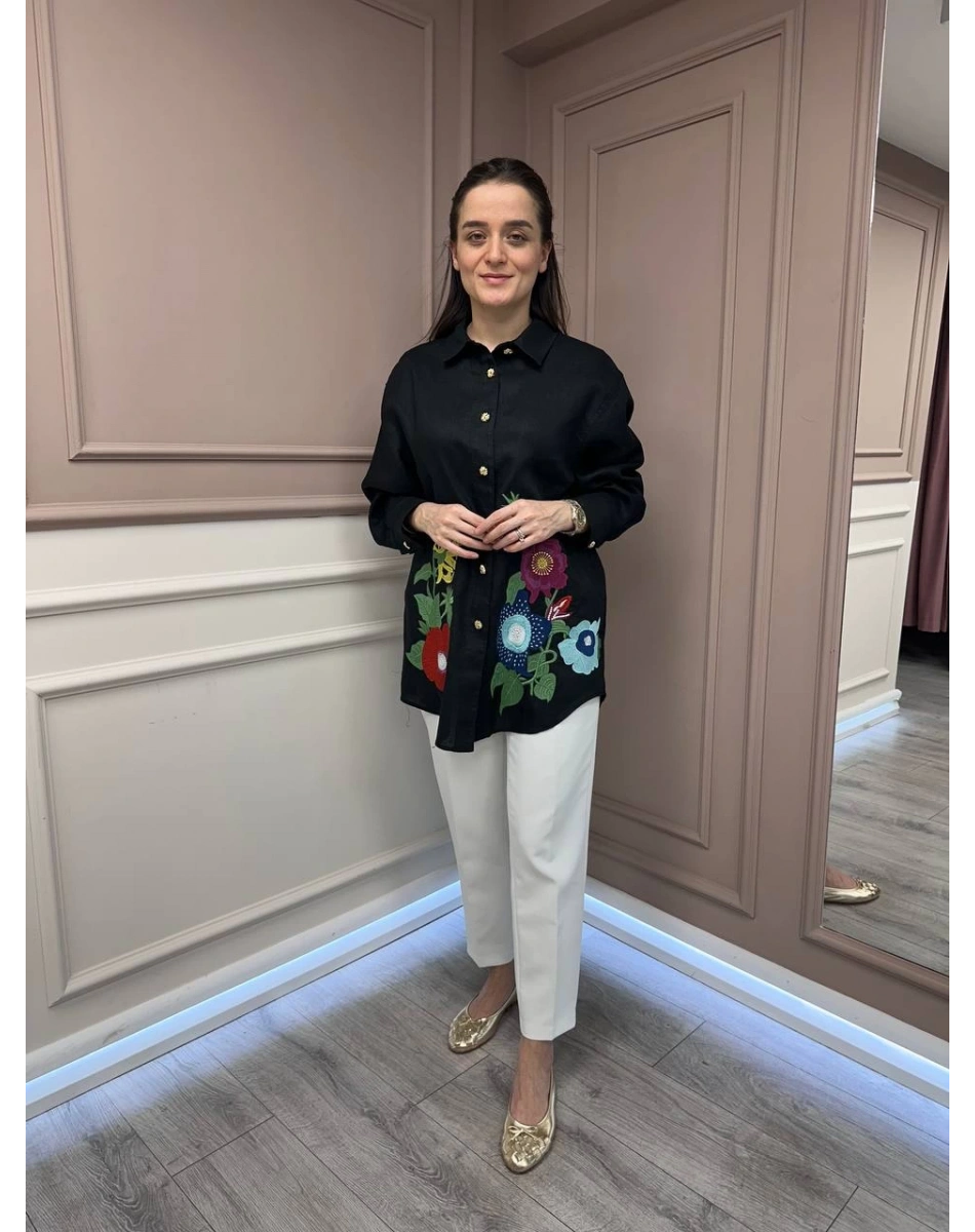 Ghisa 25YGSTNK4036 Siyah Nakış Detaylı Tunik