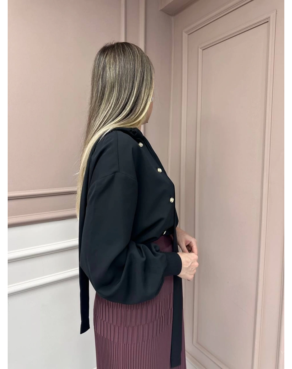 Ghisa 25YGSTNK4072 Siyah Yakası Bağlama Detaylı Tunik