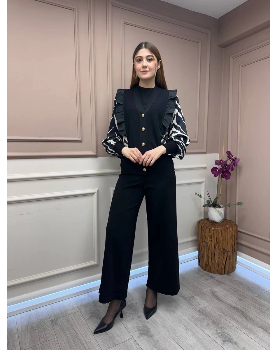 Ghisa 25YÖRHRK3096 Siyah Zebra Desenli Kısa Hırka